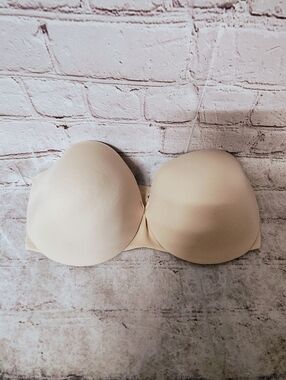 Victoria's Secret Strapless 36DD Body Ipex Underwire Bra